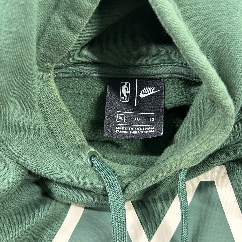 Milwaukee Bucks Hoodie Mens XL Green NBA Basketball Nike Pullover Sweatshirt